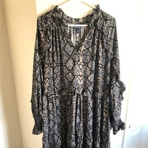 Scoop Long Sleeve Tiered Maxi Dress